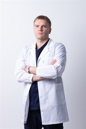 Ювкин Максим Юрьевич - оториноларинголог, ринохирург