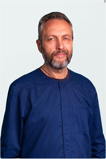 Латышев Александр Андреевич - массажист