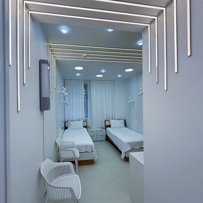 Клиника у метро "Цветной бульвар"